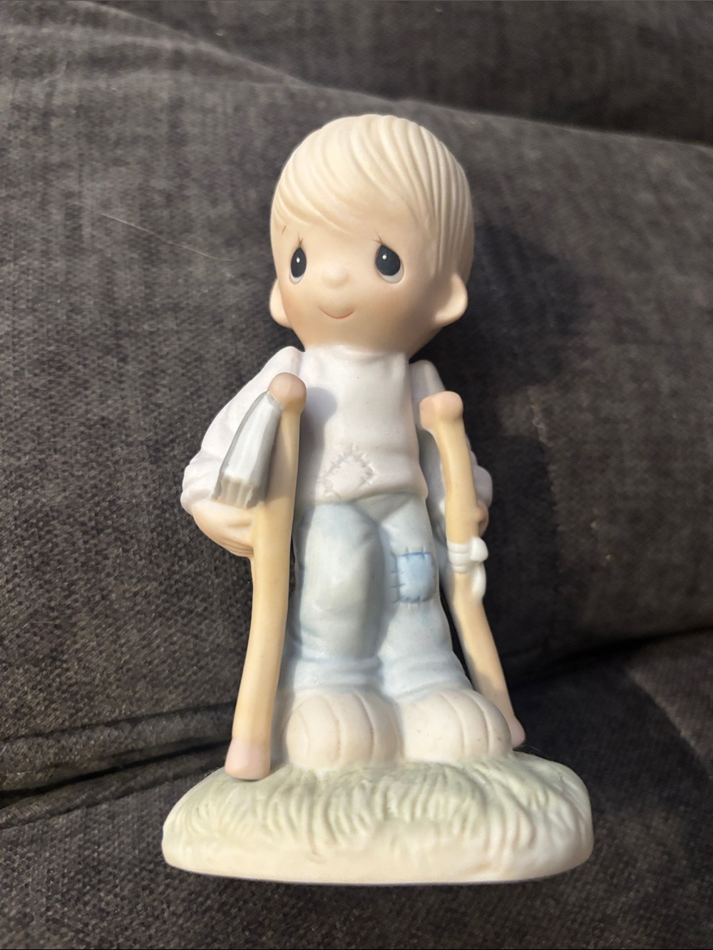 Vintage 1979 Jonathan & David Precious Moments Figure “He Watches Over Us All”